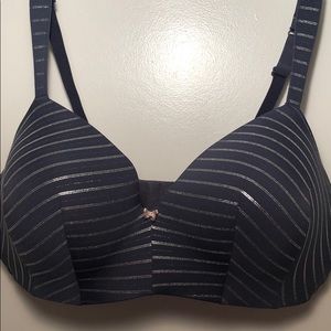 Cacique Bra - No Wire - Lightly Lined - 40DDD